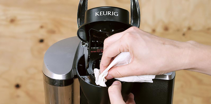 clean your Keurig coffee maker